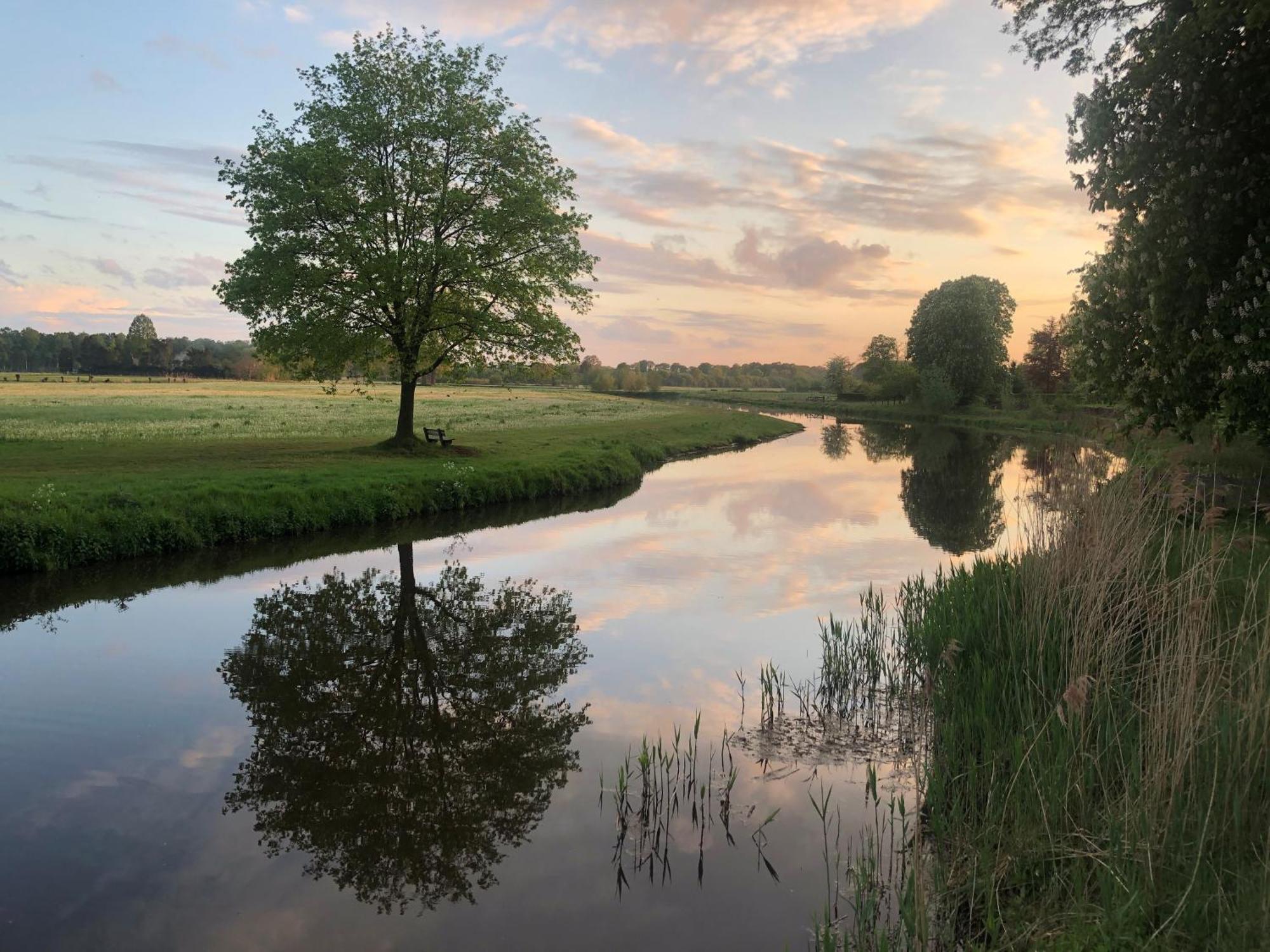 Landhotel De Hoofdige Boer Almen Bagian luar foto